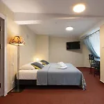 Royal By Wow Homes *