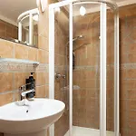 Royal By Wow Homes * 波兹南