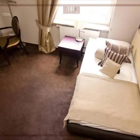 Royal By Wow Homes *