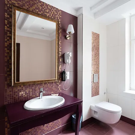 Royal By Wow Homes *