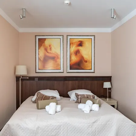 Royal By Wow Homes Hotel