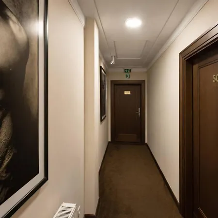 Royal By Wow Homes *