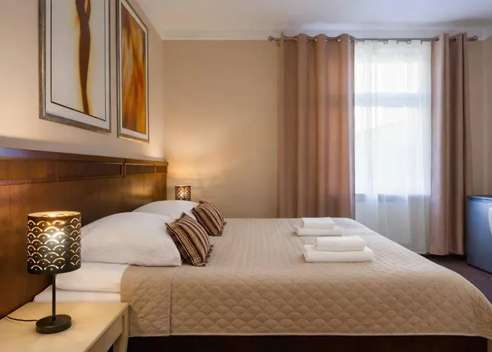 Royal By Wow Homes Отель Познань