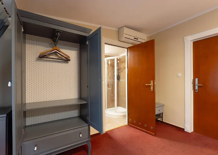 Royal By Wow Homes Otel Poznan