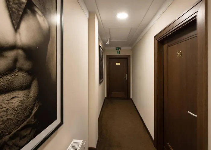 Royal By Wow Homes *