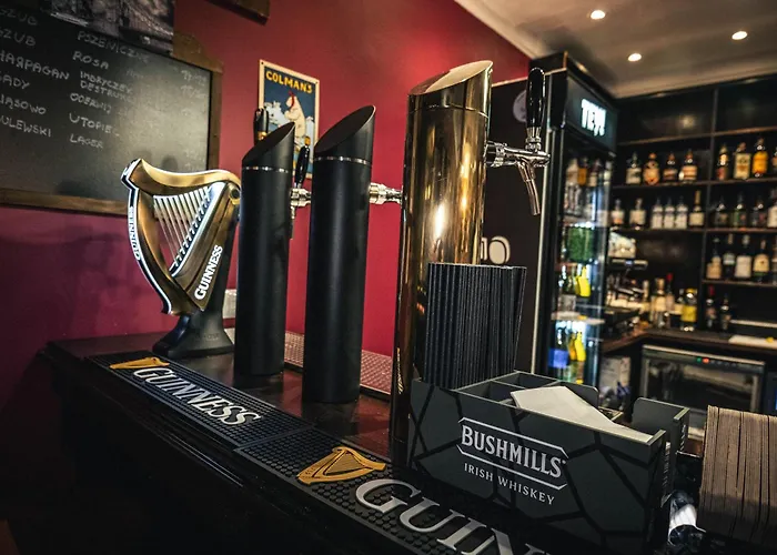 Royal By Wow Homes Отель *